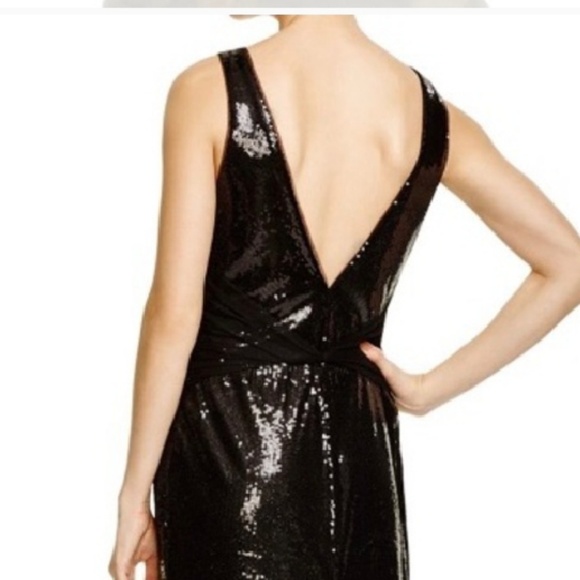 Vera Wang  V Neck Sequin Gown - Picture 5 of 8